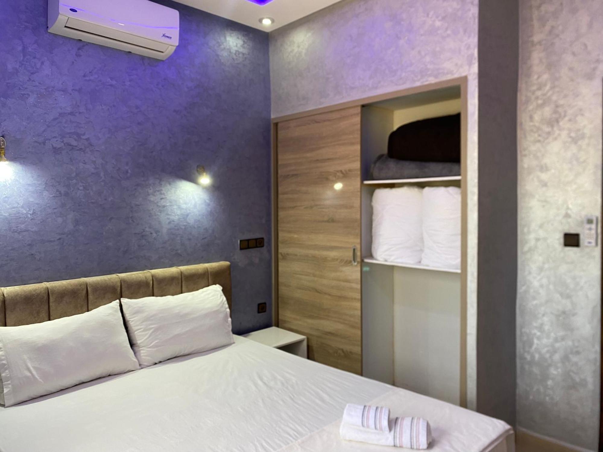 Hotel Ighiz *